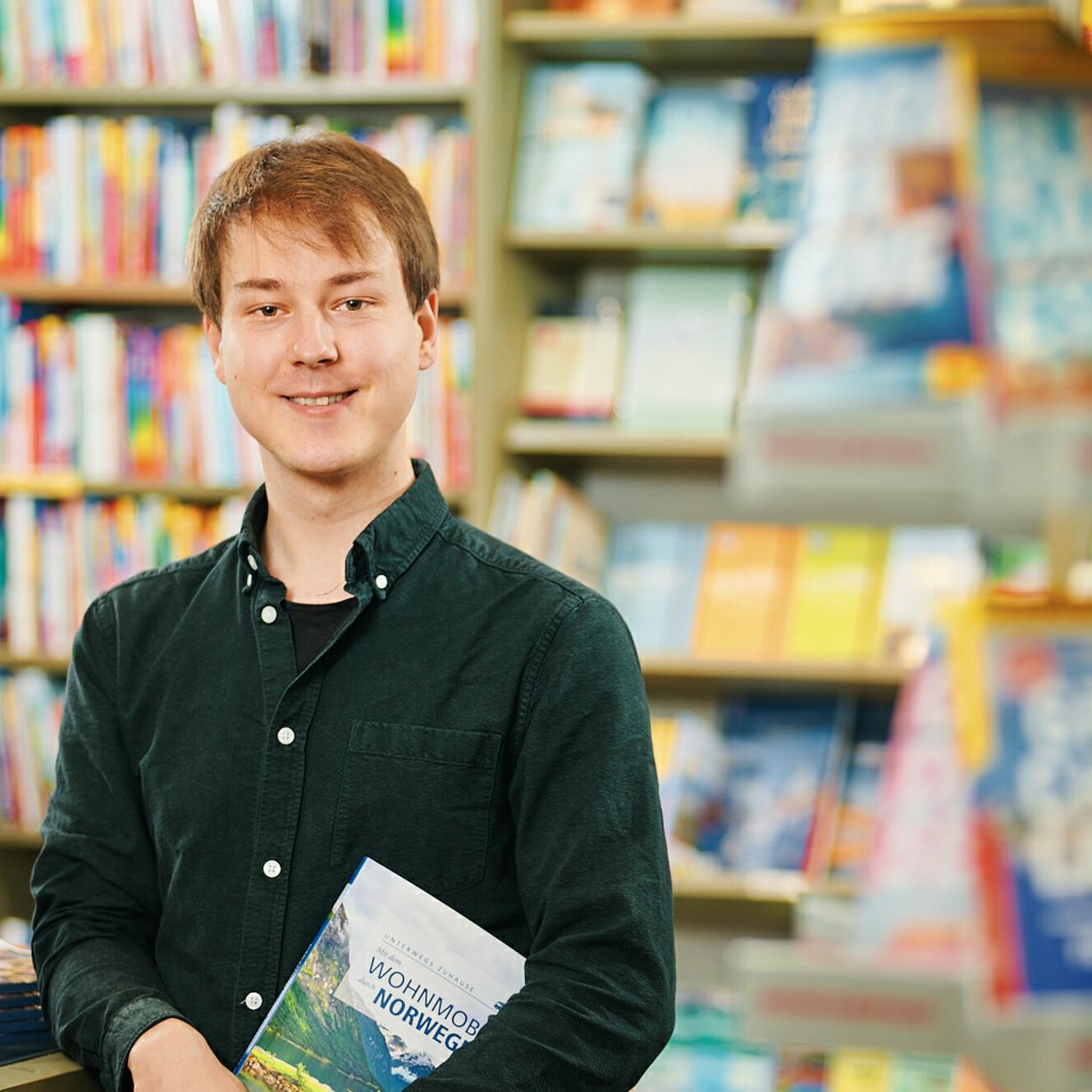 Foto einer Buchhändler*in